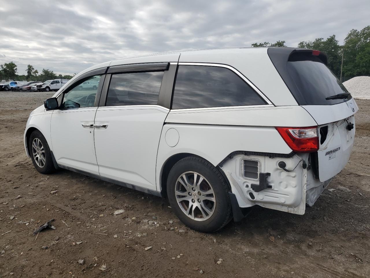 2012 Honda Odyssey - Image 2