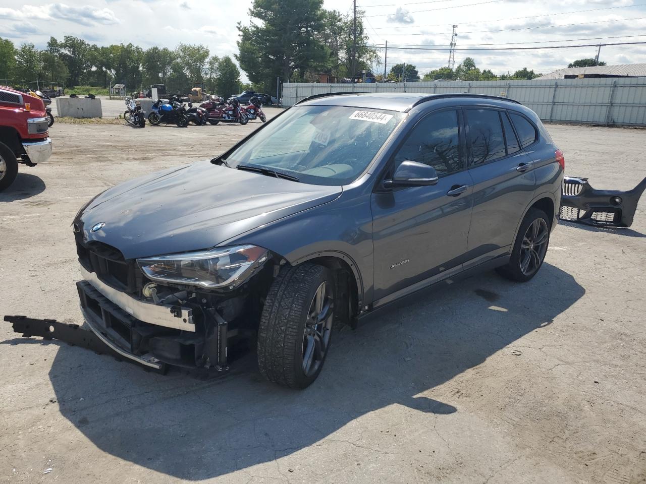 WBXHT3C36G5E48585 2016 BMW X1 - Image 1