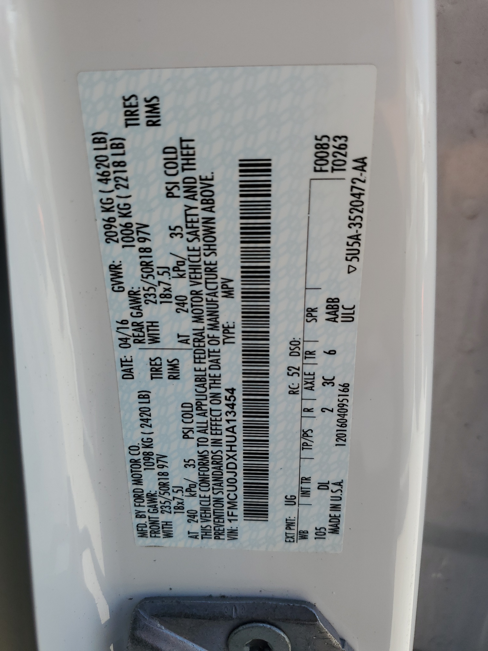 1FMCU0JDXHUA13454 2017 Ford Escape Titanium