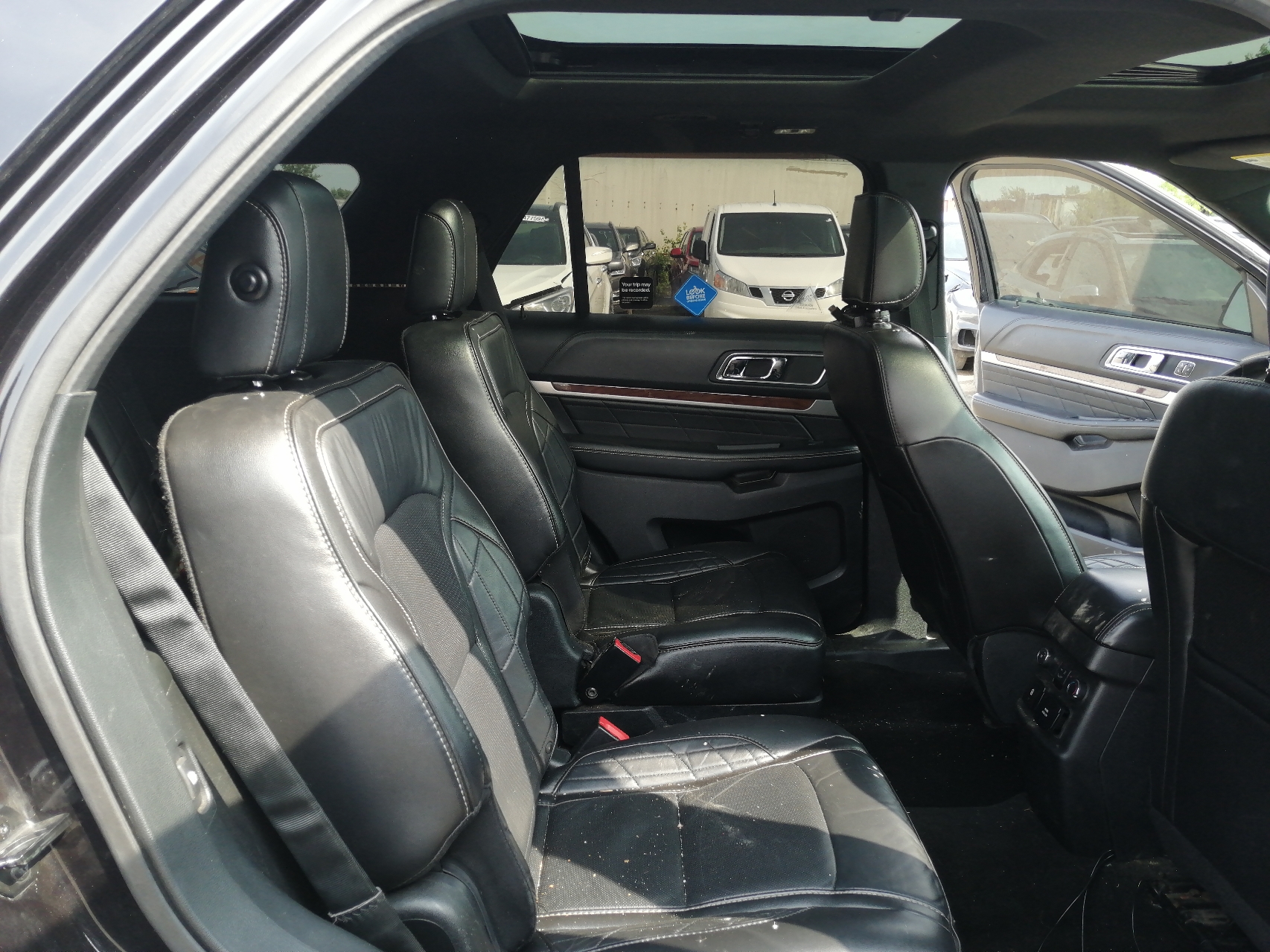 2019 Ford Explorer Platinum vin: 1FM5K8HT4KGA13918