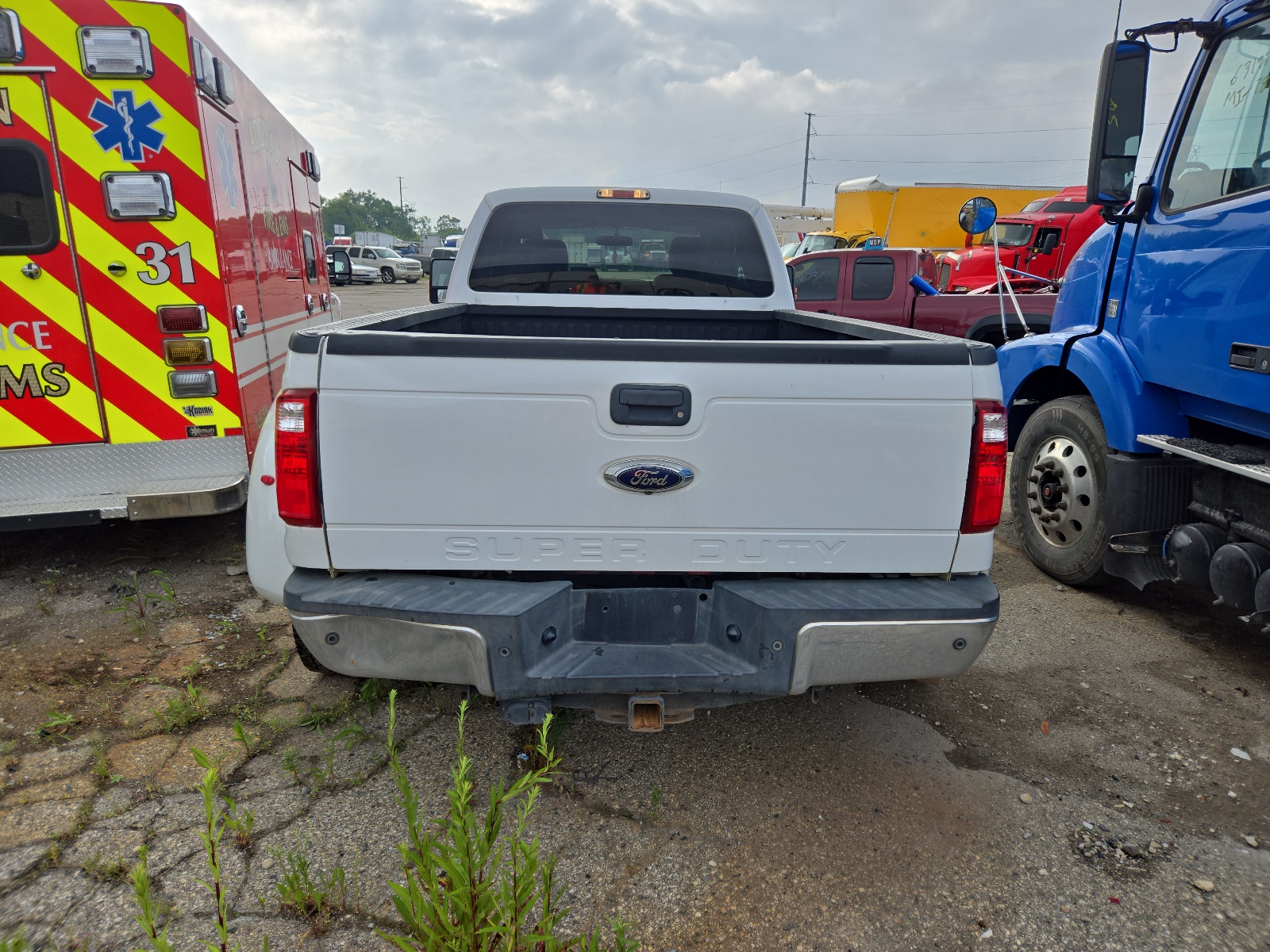 2016 Ford F350 Super Duty vin: 1FT8X3DT2GEB28791