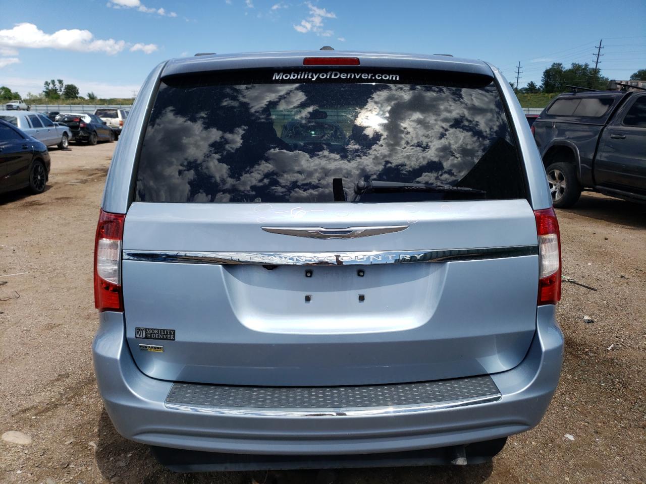 2C4RC1BG9DR689496 2013 Chrysler Town & Country Touring