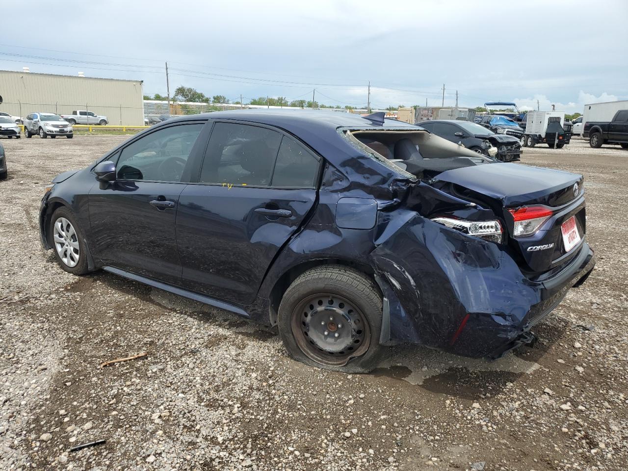 5YFEPMAE6NP343993 2022 TOYOTA COROLLA - Image 2