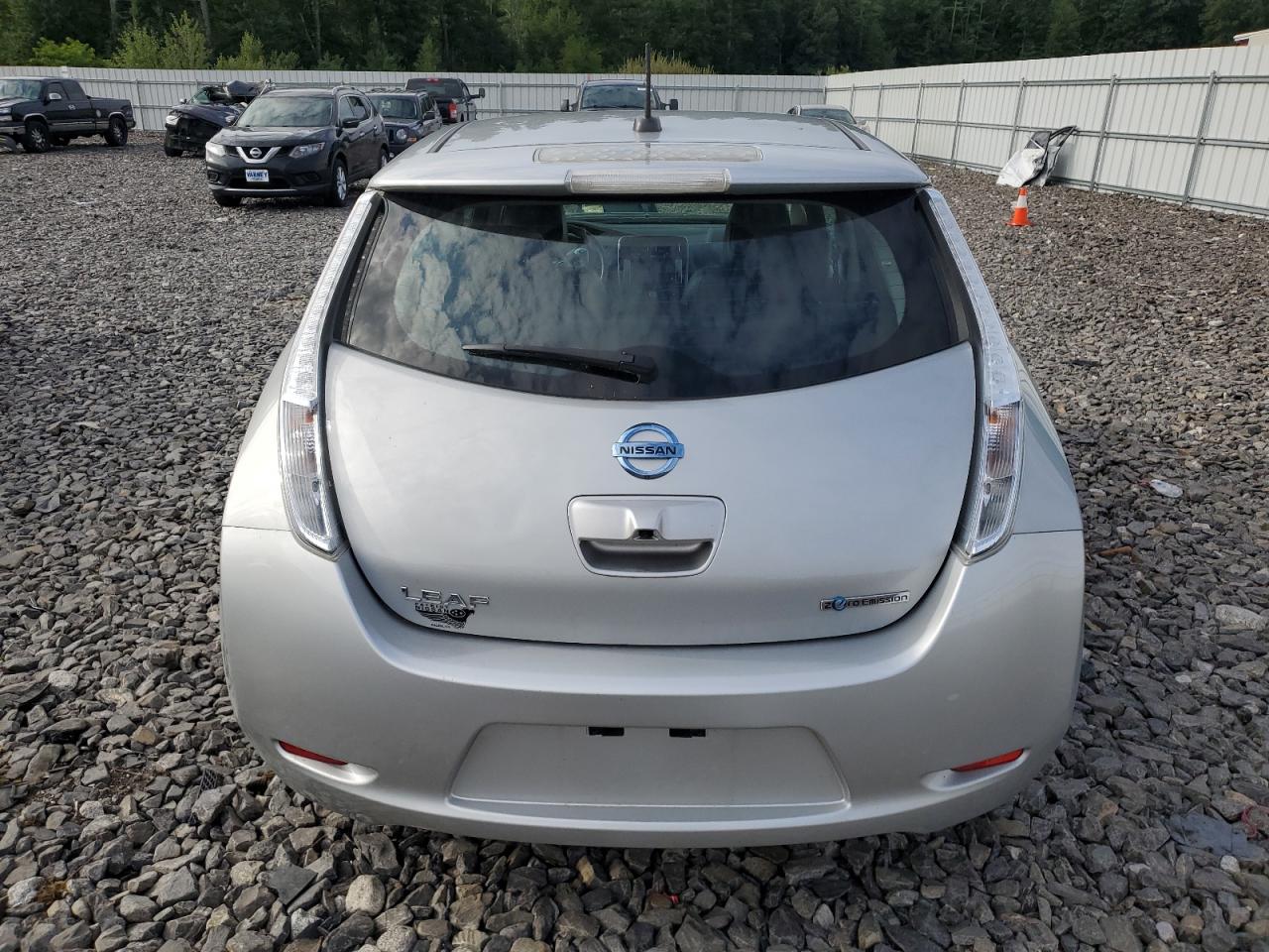 1N4BZ0CP5GC311901 2016 Nissan Leaf Sv