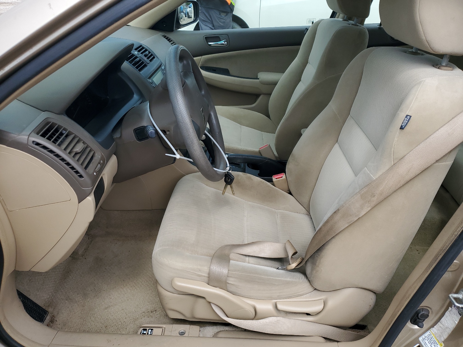 1HGCM56145A179144 2005 Honda Accord Dx