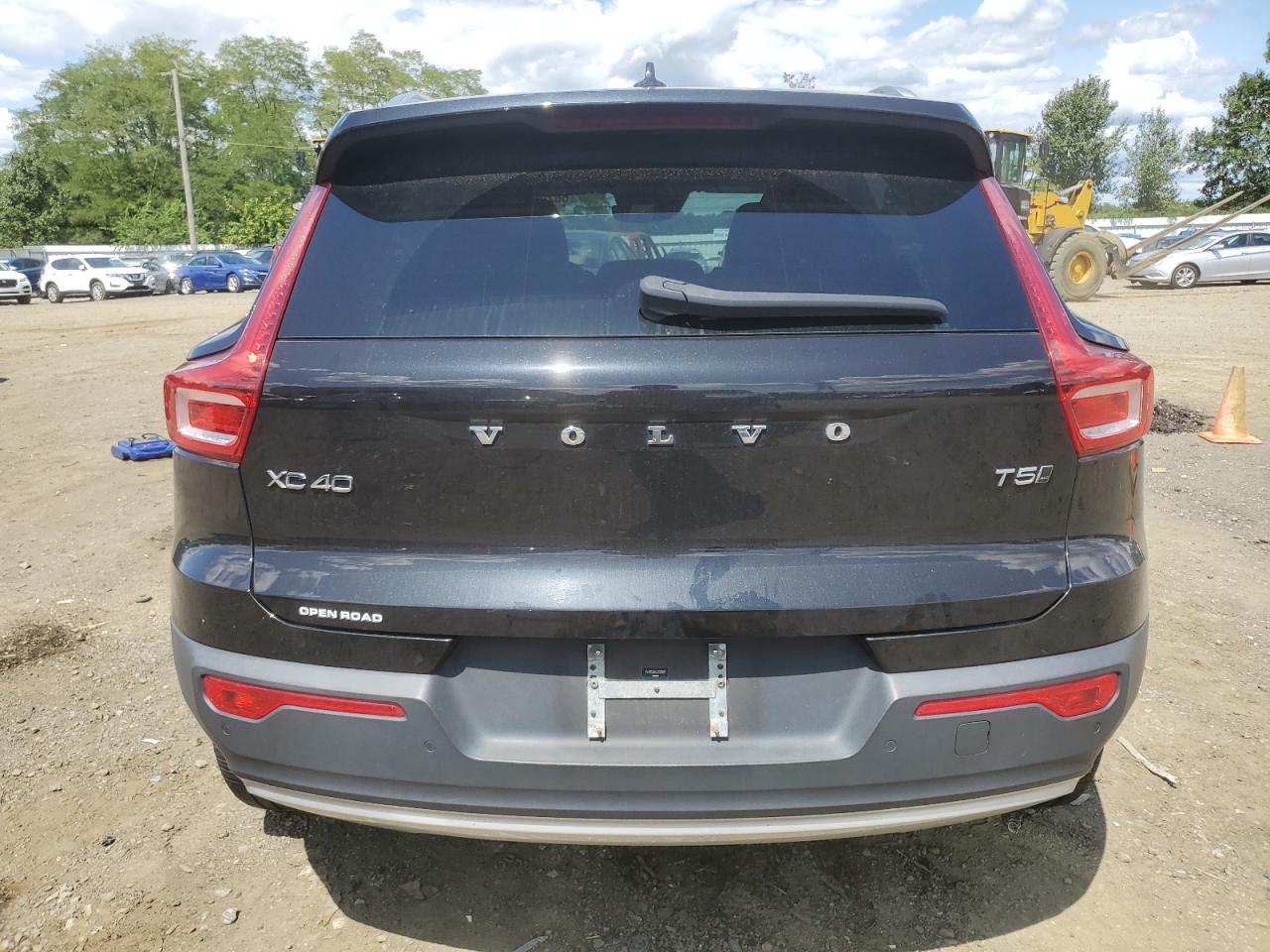 2020 Volvo Xc40 T5 Momentum VIN: YV4162UK4L2320647 Lot: 68299284