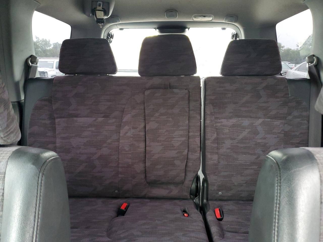 2004 Honda Cr-V Lx VIN: JHLRD78544C007562 Lot: 66727914