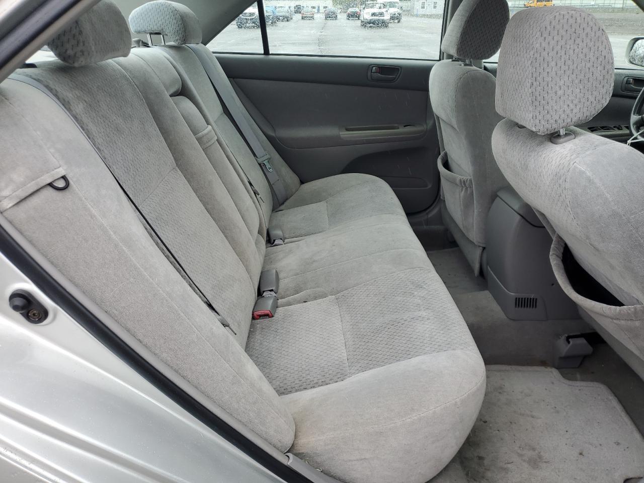 2004 Toyota Camry Le VIN: 4T1BF32K44U582346 Lot: 66468854