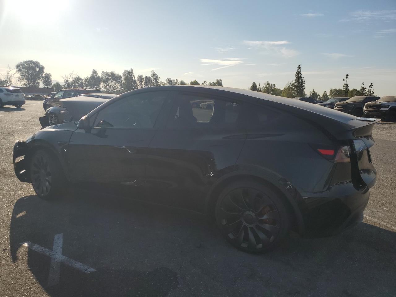 7SAYGDEF3RF080043 2024 TESLA MODEL Y - Image 2