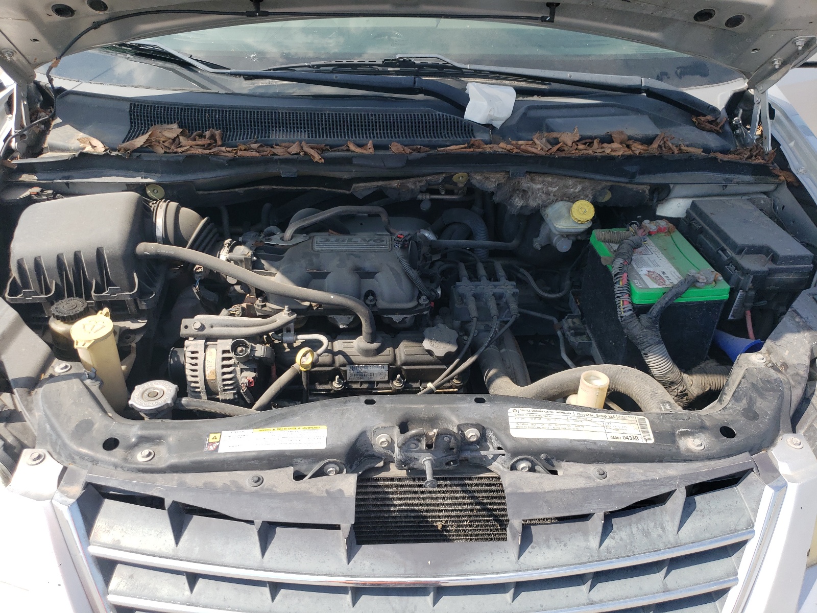 2A4RR5D18AR304370 2010 Chrysler Town & Country Touring