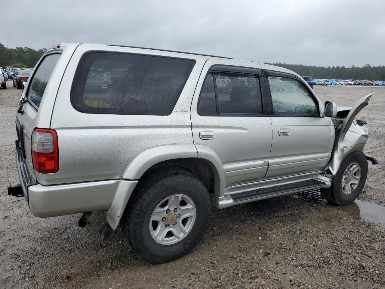 2000 Toyota 4Runner - Image 3