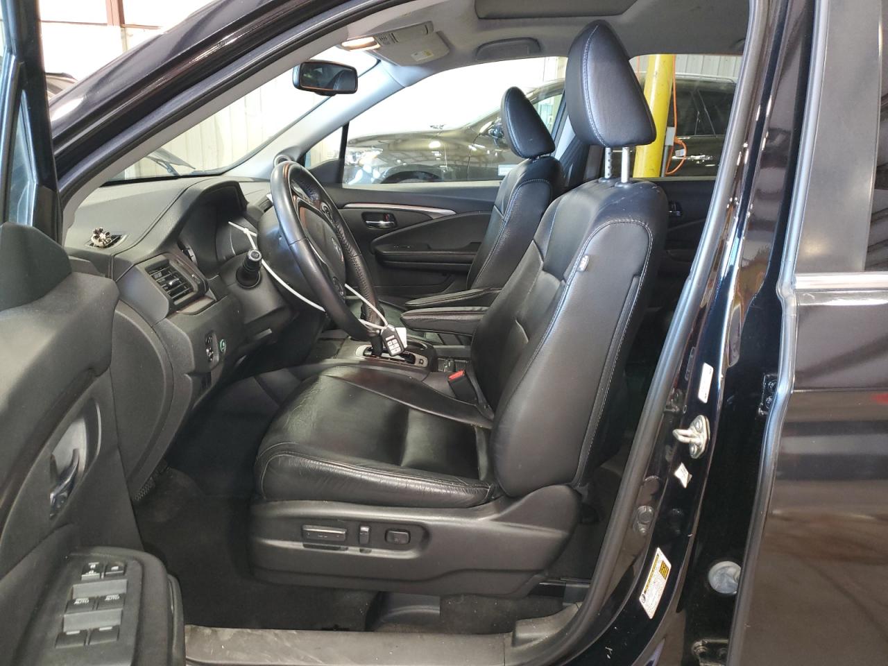 2017 Honda Pilot Exln VIN: 5FNYF6H75HB041212 Lot: 67104304