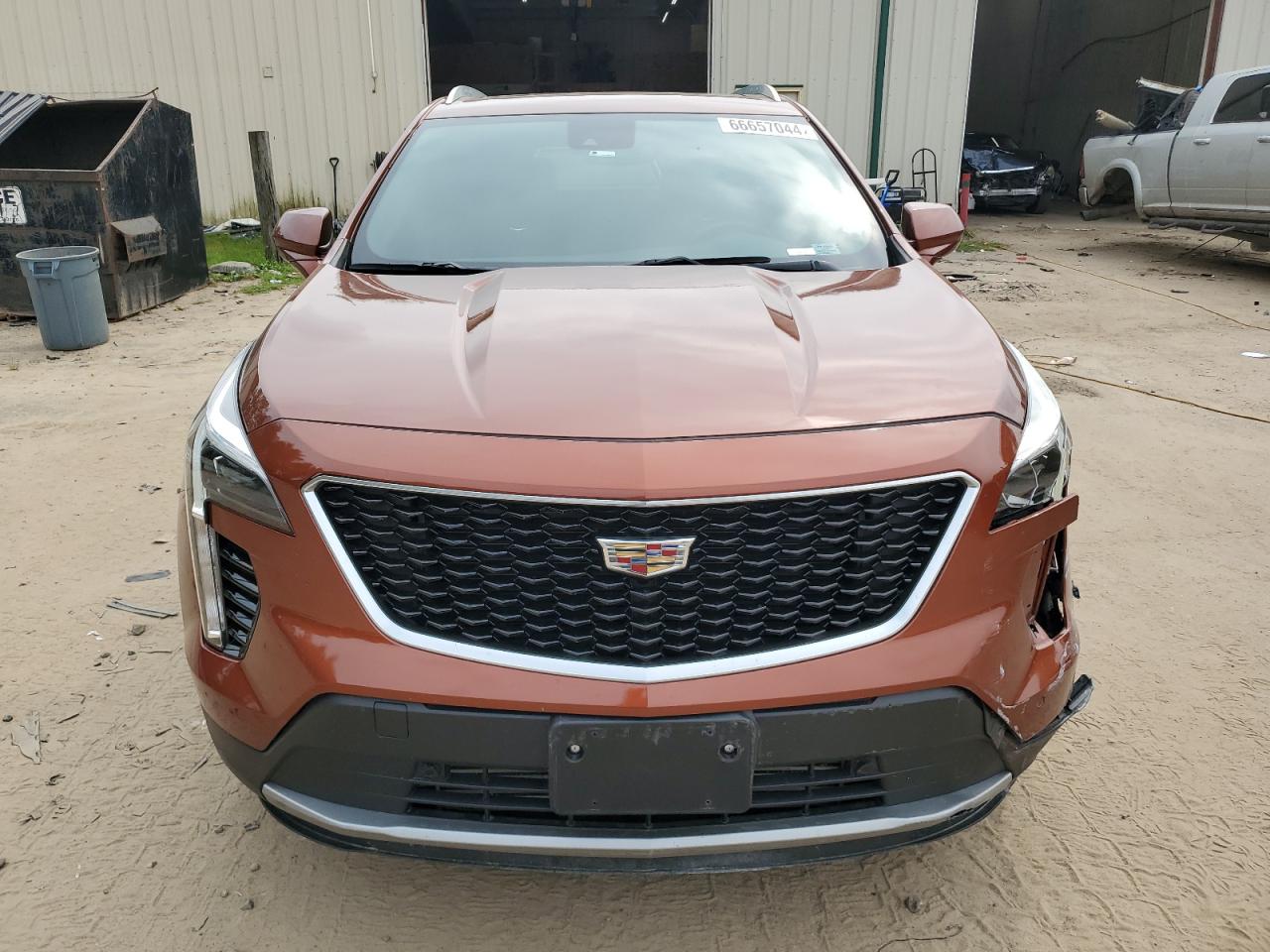 1GYFZDR40KF227728 2019 Cadillac Xt4 Premium Luxury