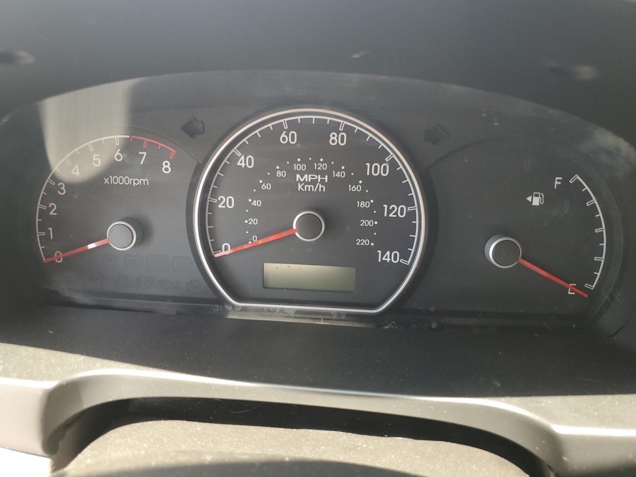 2010 Hyundai Elantra - Image 9