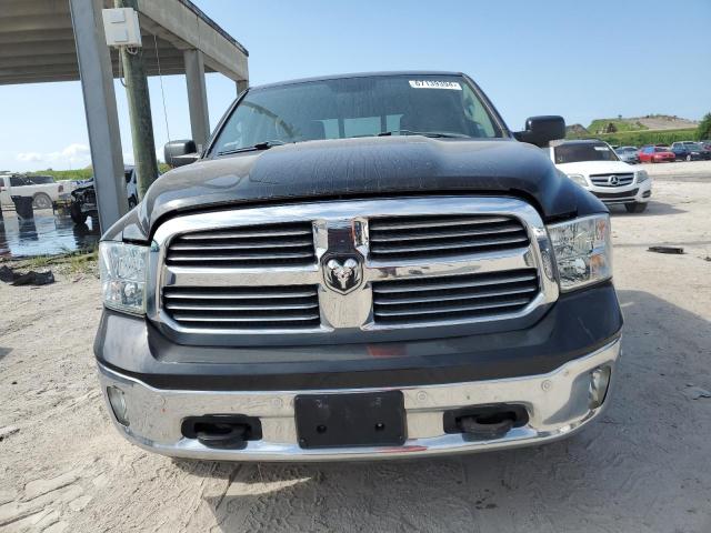 Pickups RAM 1500 2015 Czarny