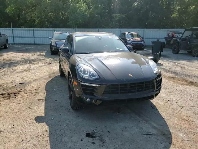 2018 Porsche Macan S VIN: WP1AB2A56JLB39214 Lot: 65955254