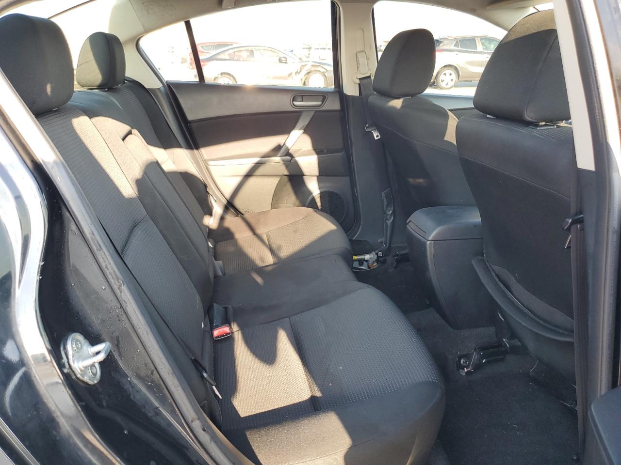 2012 Mazda 3 - Image 10