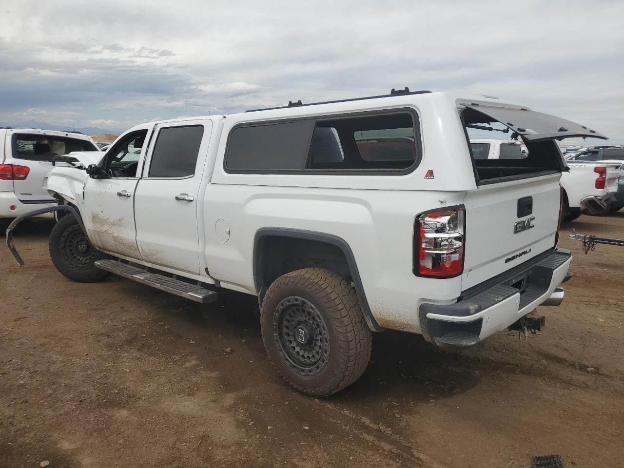 1GT12UE81GF182710 2016 GMC Sierra K2500 Denali