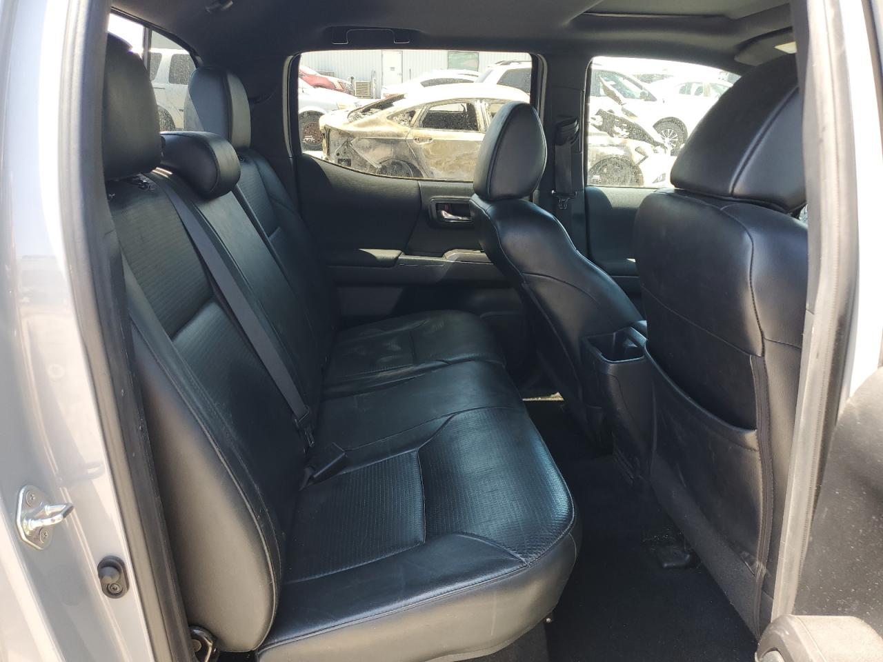 2018 Toyota Tacoma Double Cab VIN: 5TFBZ5DNXJX004227 Lot: 65746584