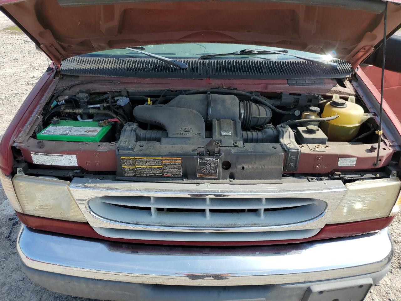 1998 Ford Econoline E350 Super Duty VIN: 1FBSS31SXWHB12579 Lot: 67343474