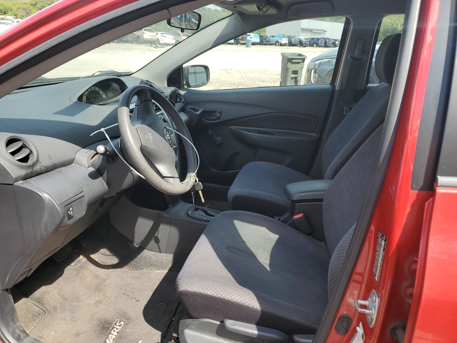 JTDBT903871059073 2007 Toyota Yaris