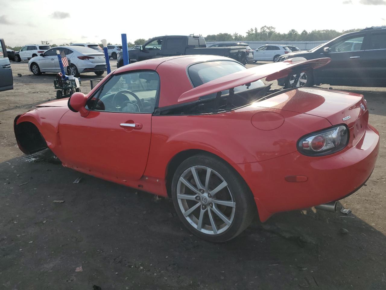2007 Mazda Mx-5 Miata VIN: JM1NC26F570134632 Lot: 66066024