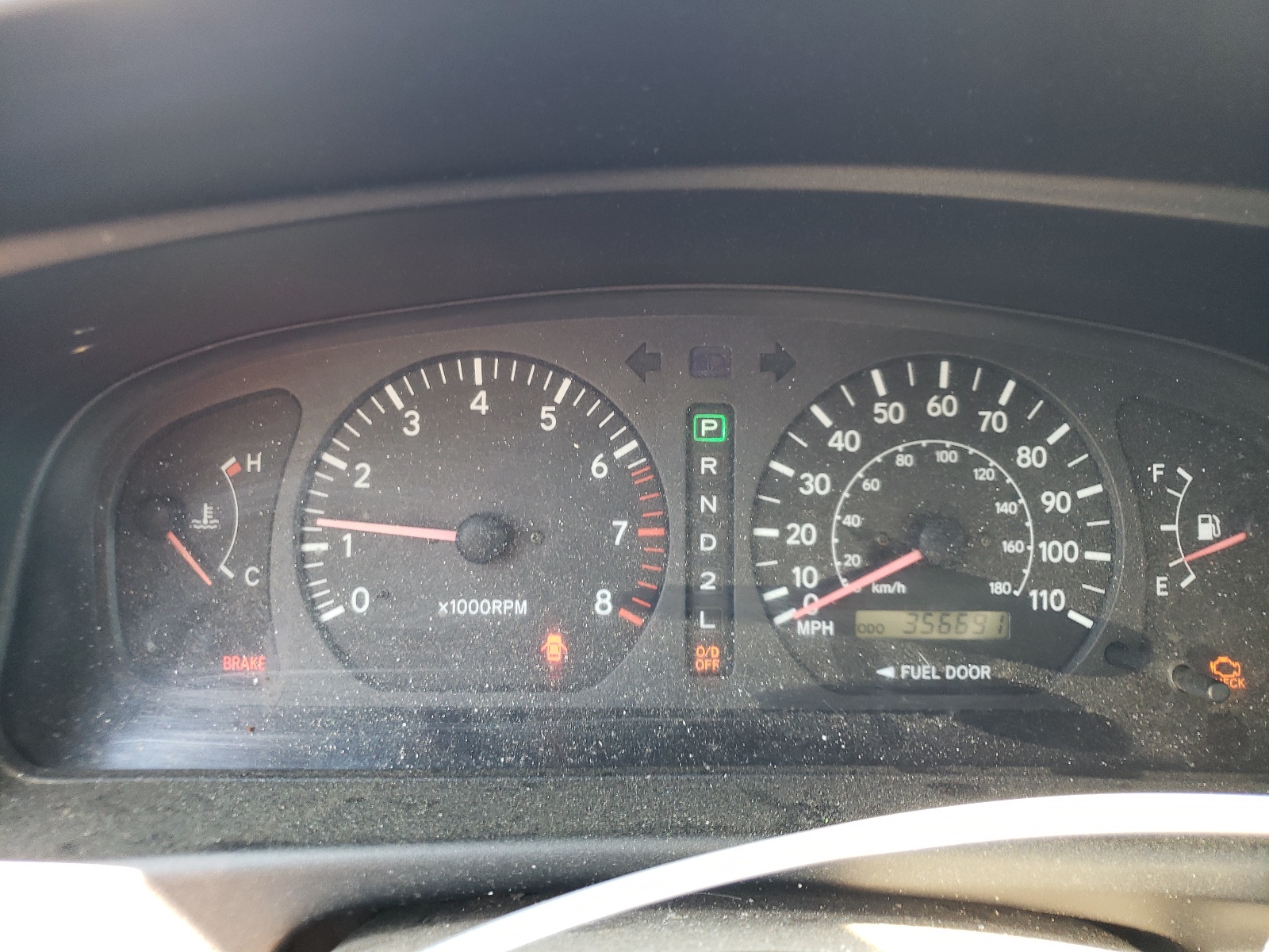 4T3ZF13C2WU012740 1998 Toyota Sienna Le