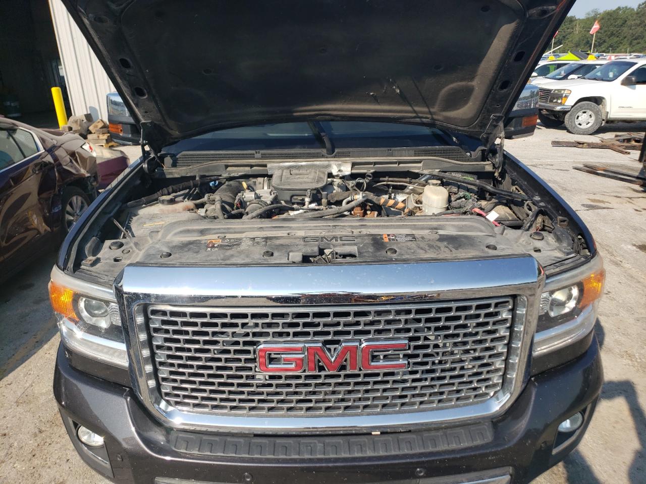 1GT120E85FF682165 2015 GMC Sierra K2500 Denali