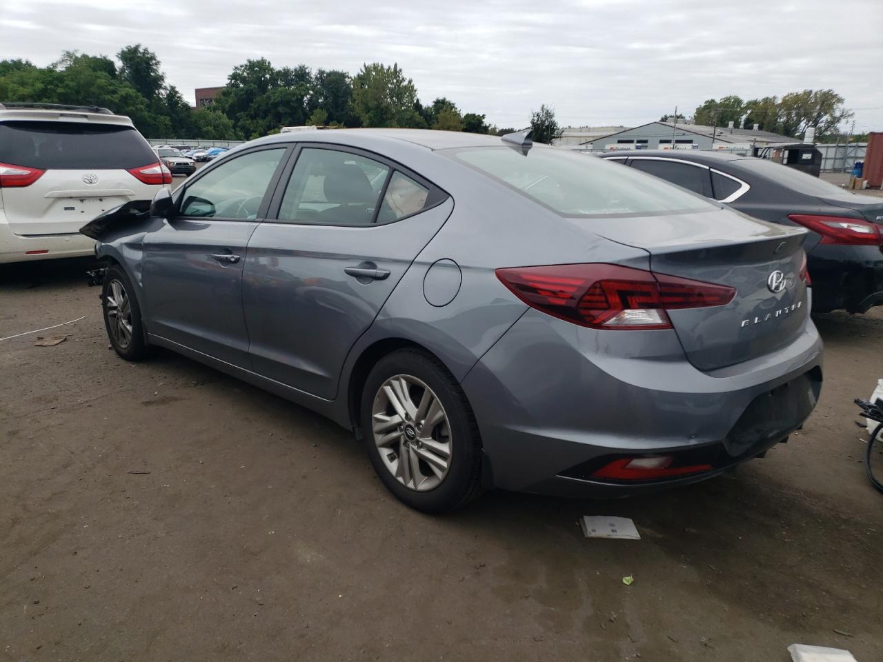 KMHD84LF2KU877906 2019 Hyundai Elantra Sel