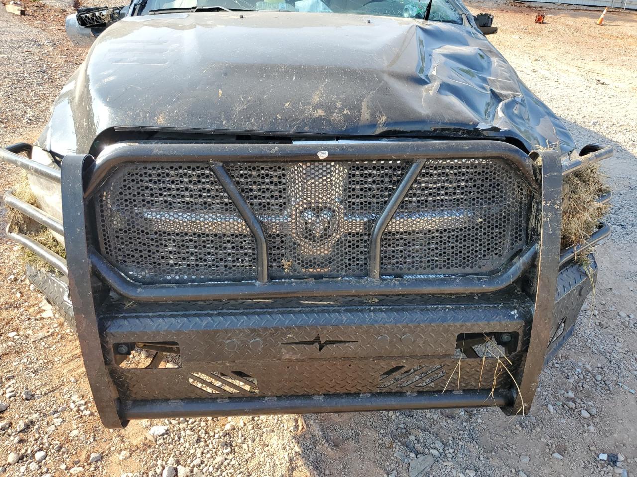 3C63RRJL5JG393031 2018 Ram 3500 Laramie