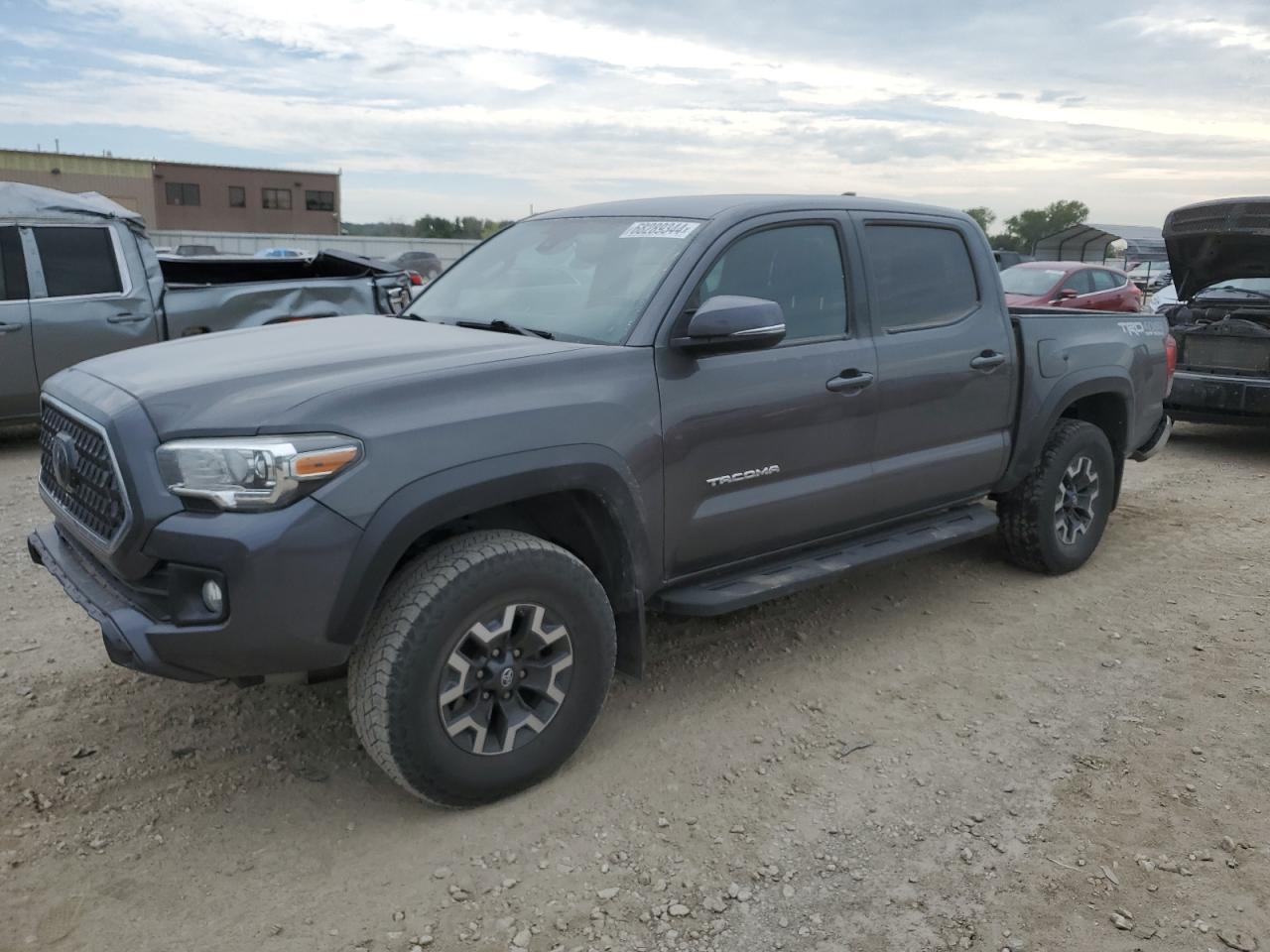 VIN 3TMCZ5AN4JM127150 2018 TOYOTA TACOMA no.1