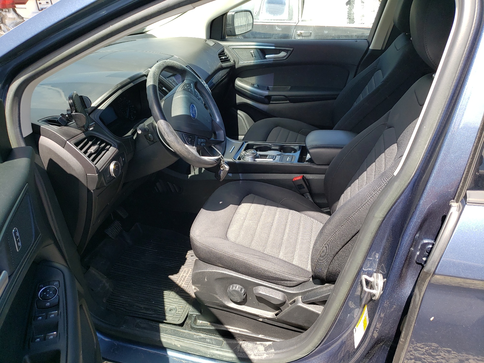 2FMPK3G92KBB43379 2019 Ford Edge Se