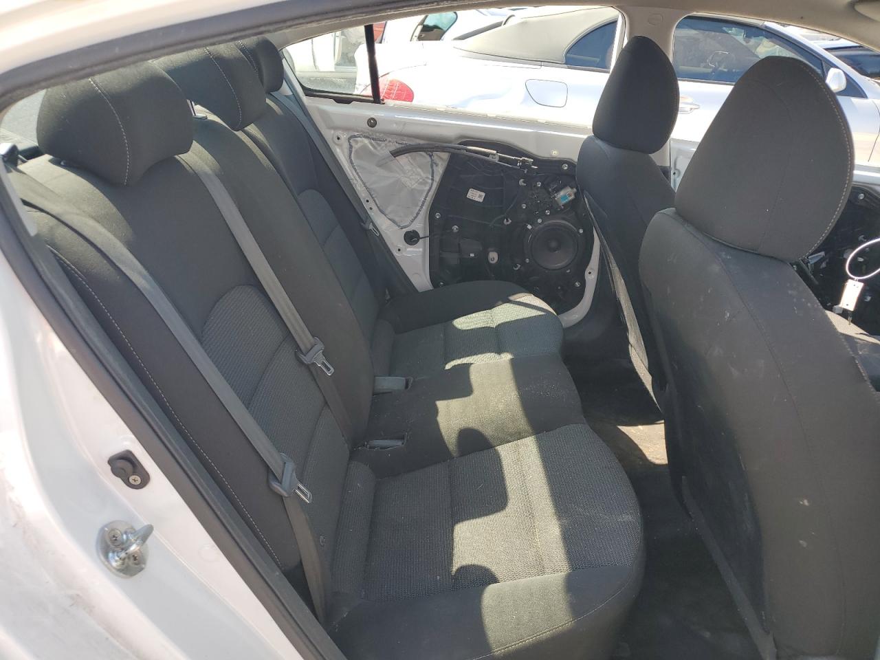 2017 Kia Forte - Image 10