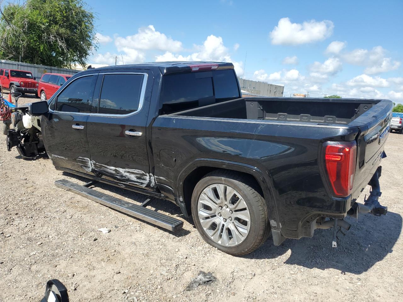 2022 GMC Sierra - Image 2