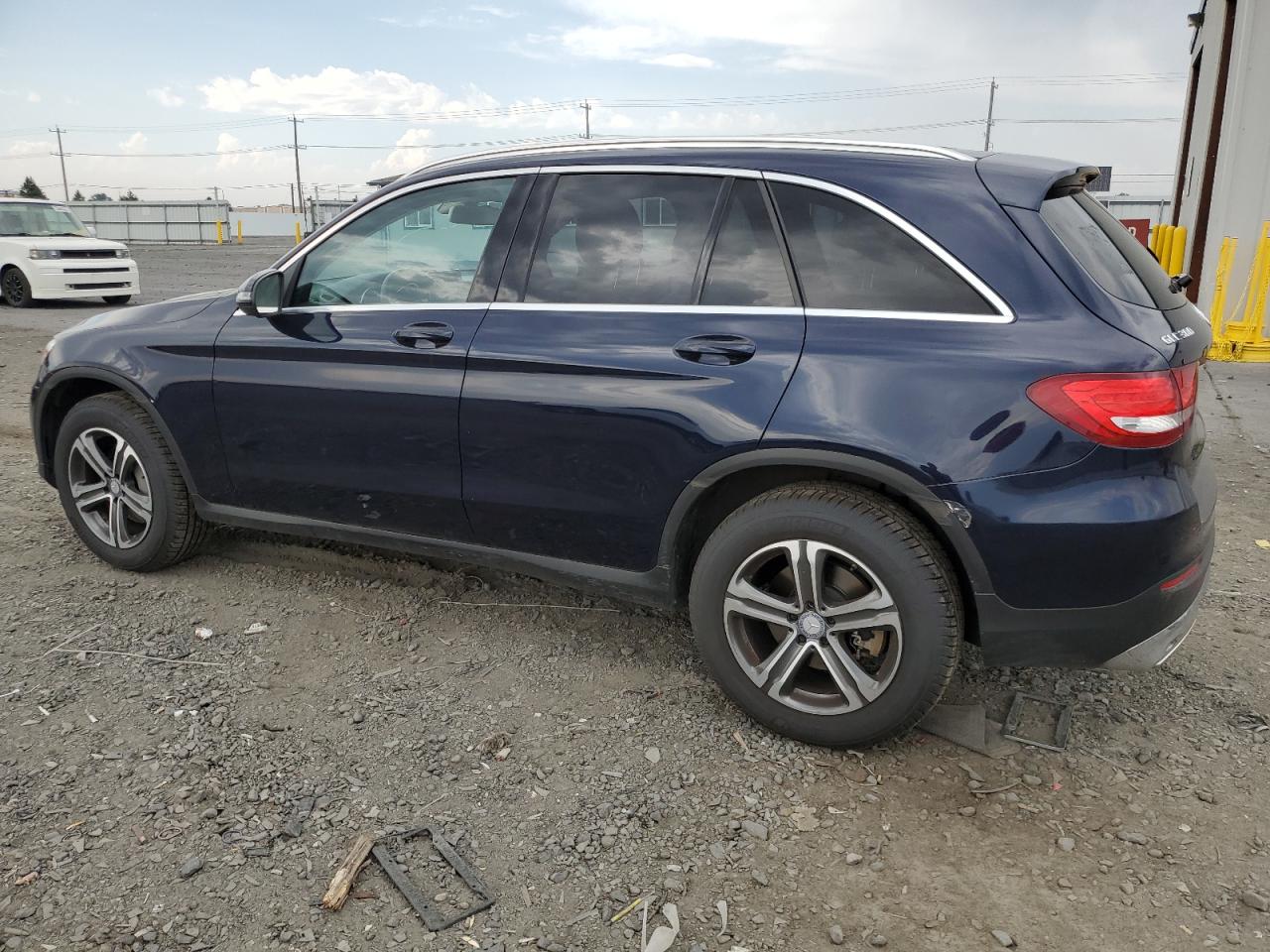 WDC0G4KB6GF108920 2016 MERCEDES-BENZ GLC - Image 2