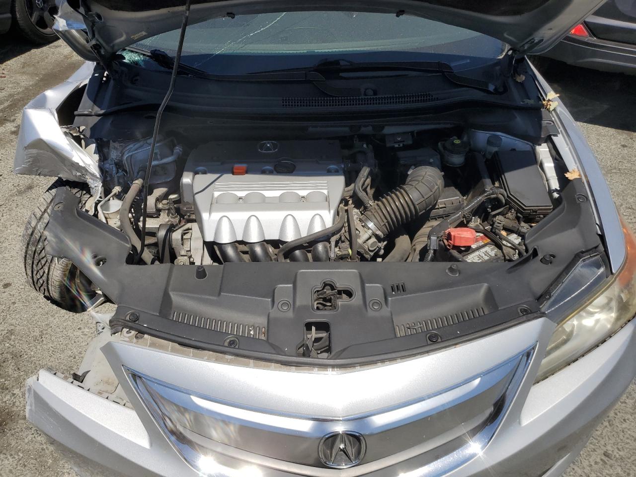 19VDE2E57DE000568 2013 Acura Ilx 24 Premium