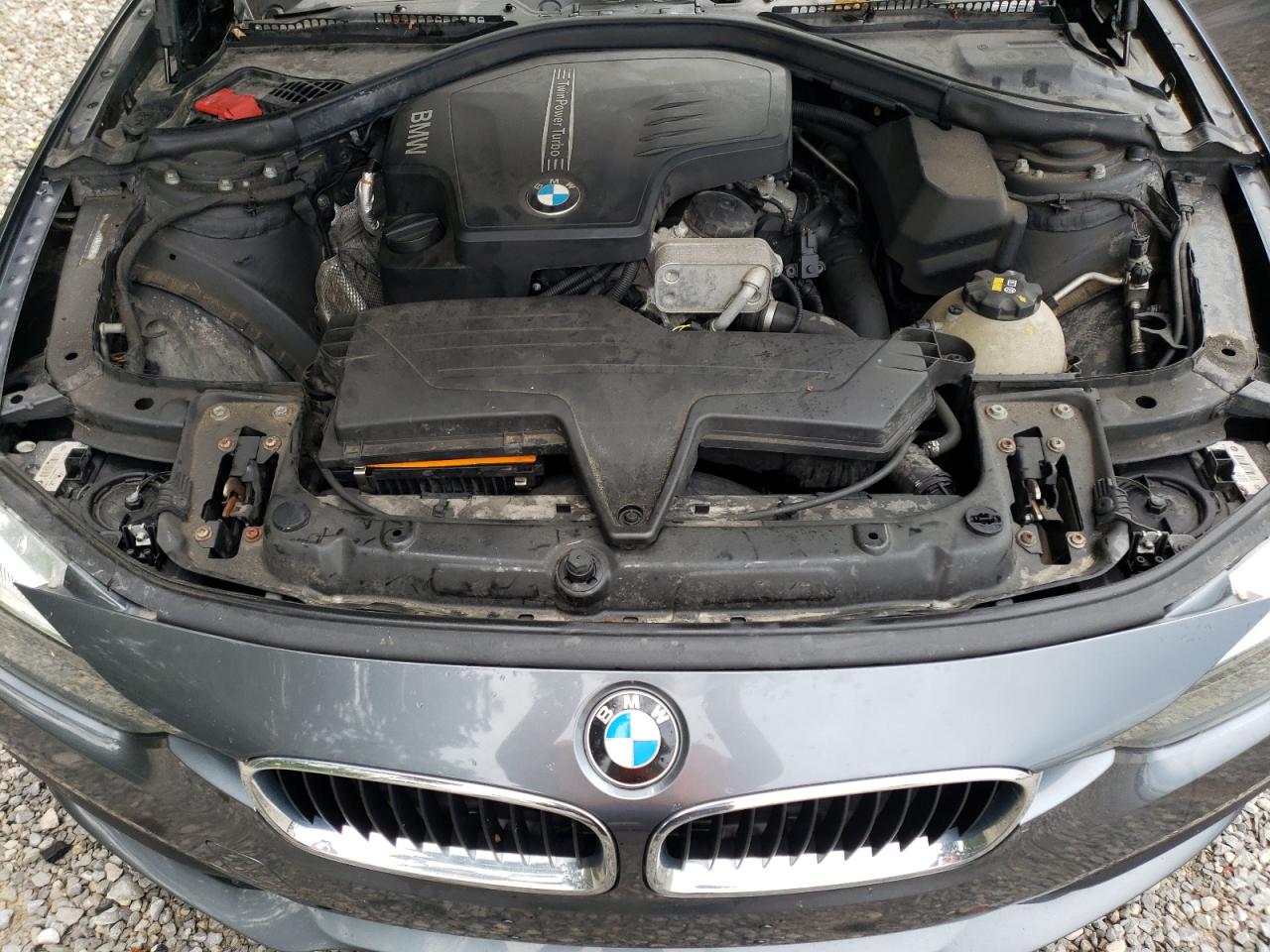 WBA8E5G57GNU20285 2016 BMW 320 Xi