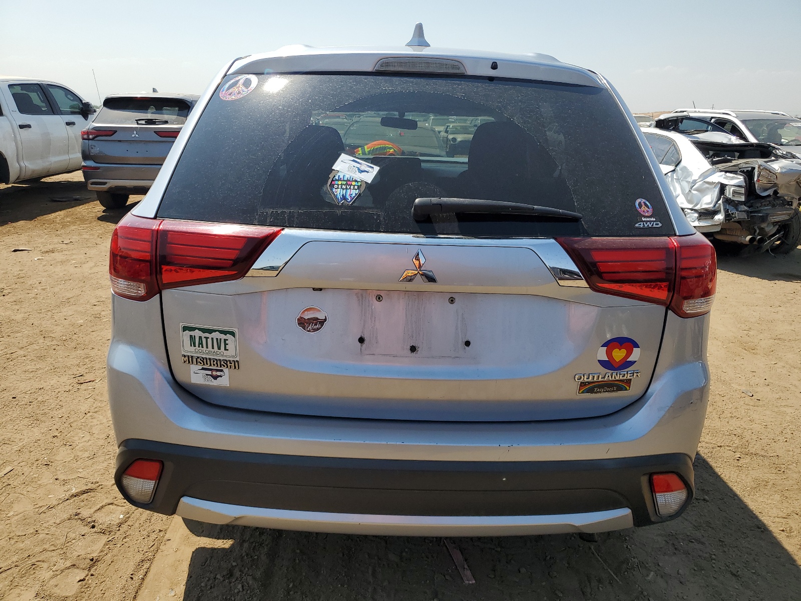 JA4AZ2A32HZ017446 2017 Mitsubishi Outlander Es