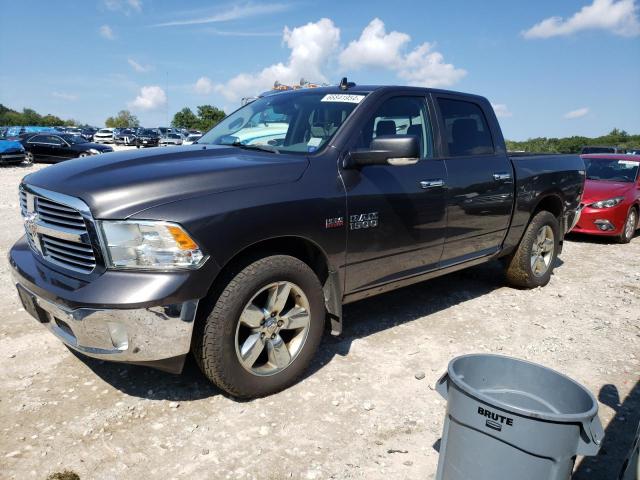 Pickups RAM 1500 2016 Szary