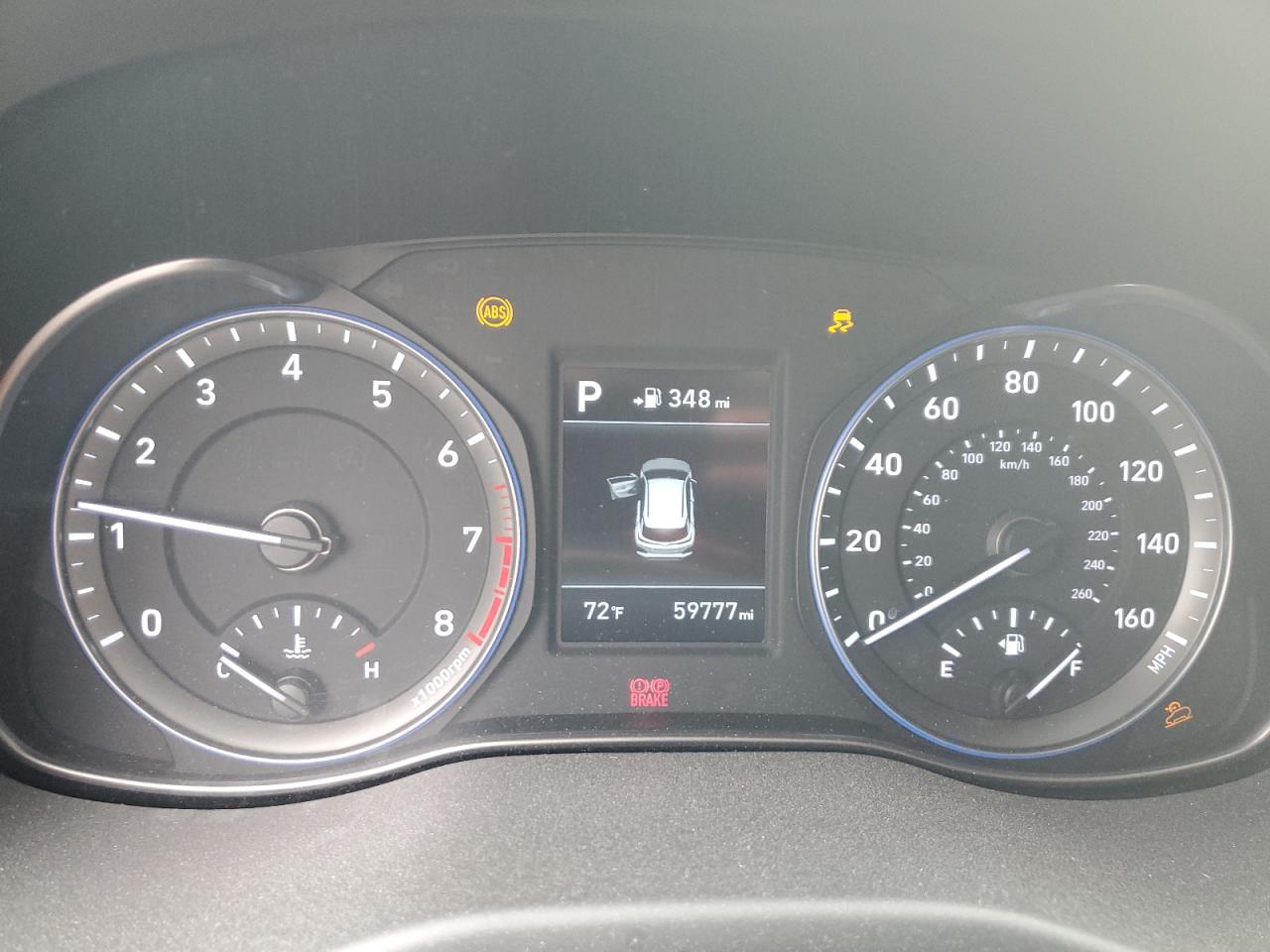 KM8K12AA5JU126028 2018 Hyundai Kona Se