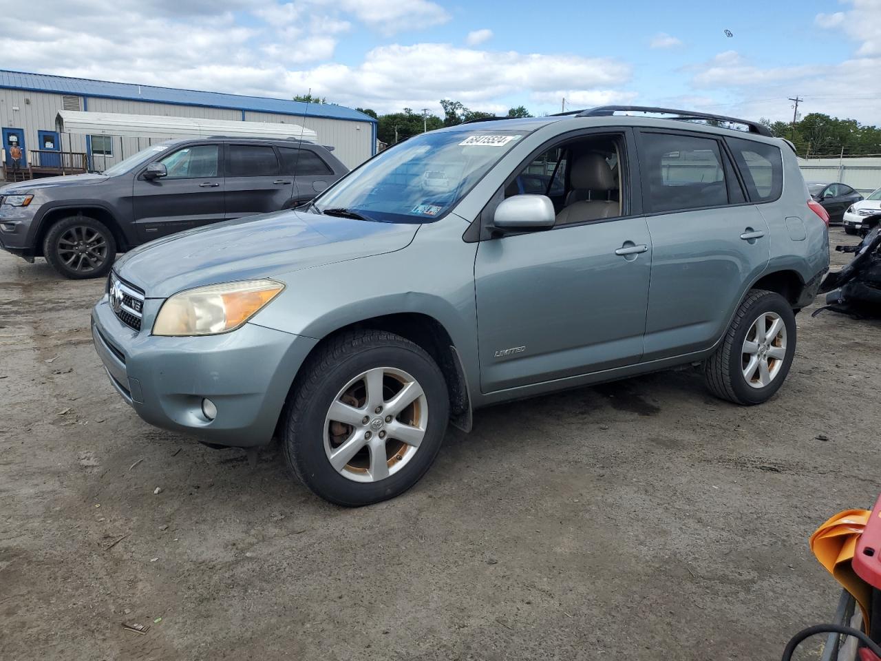 2007 Toyota RAV 4 - Image 1