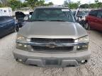 2002 Chevrolet Avalanche C1500 for Sale in Opa Locka, FL - Side