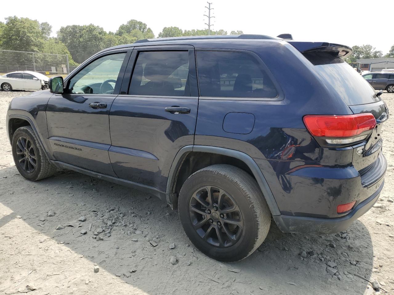 1C4RJEBG4GC500960 2016 JEEP GRAND CHEROKEE - Image 2