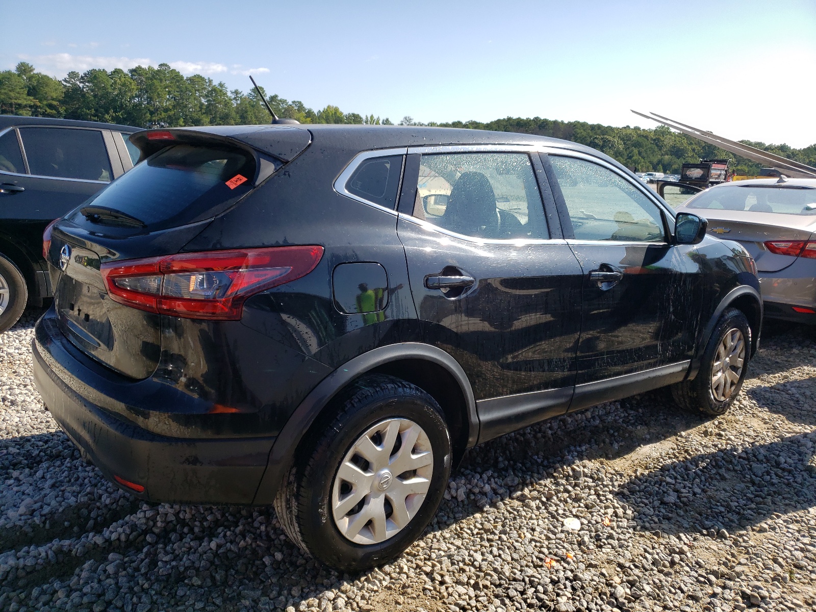 JN1BJ1CV4LW260604 2020 Nissan Rogue Sport S