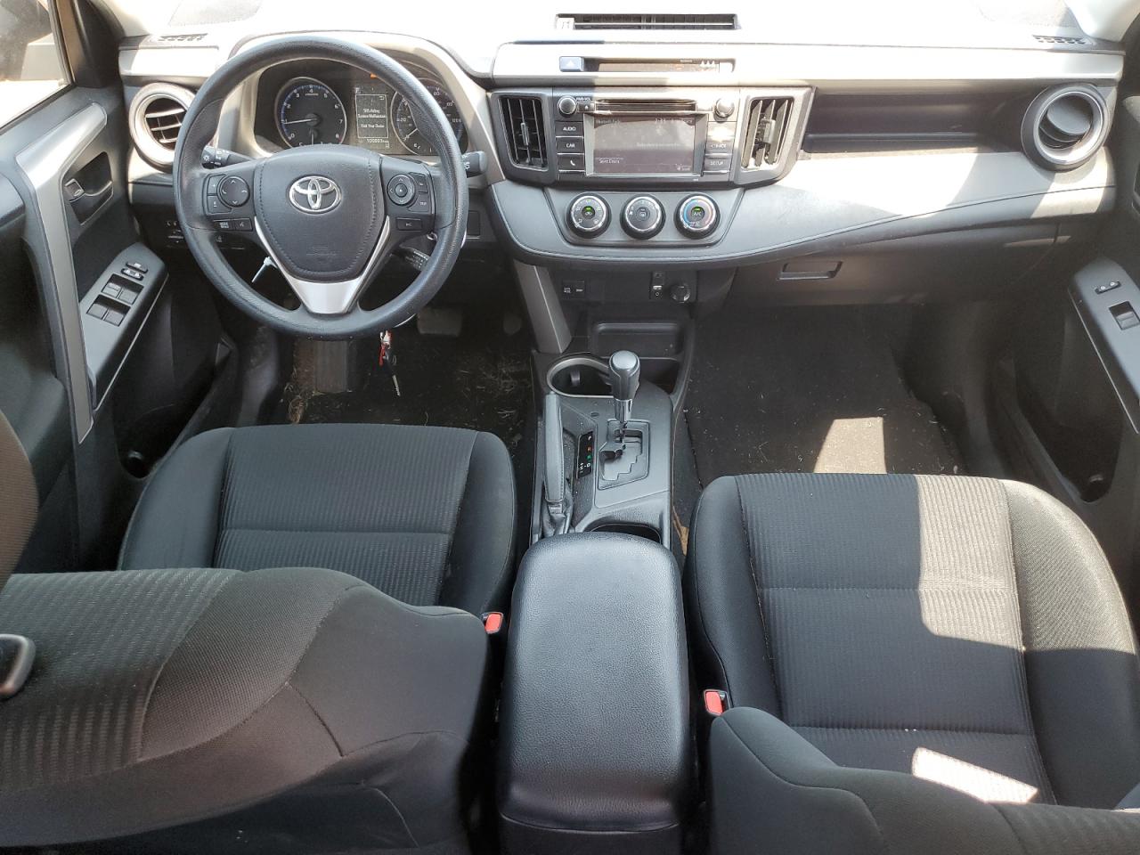 2T3ZFREV3HW365360 2017 Toyota Rav4 Le