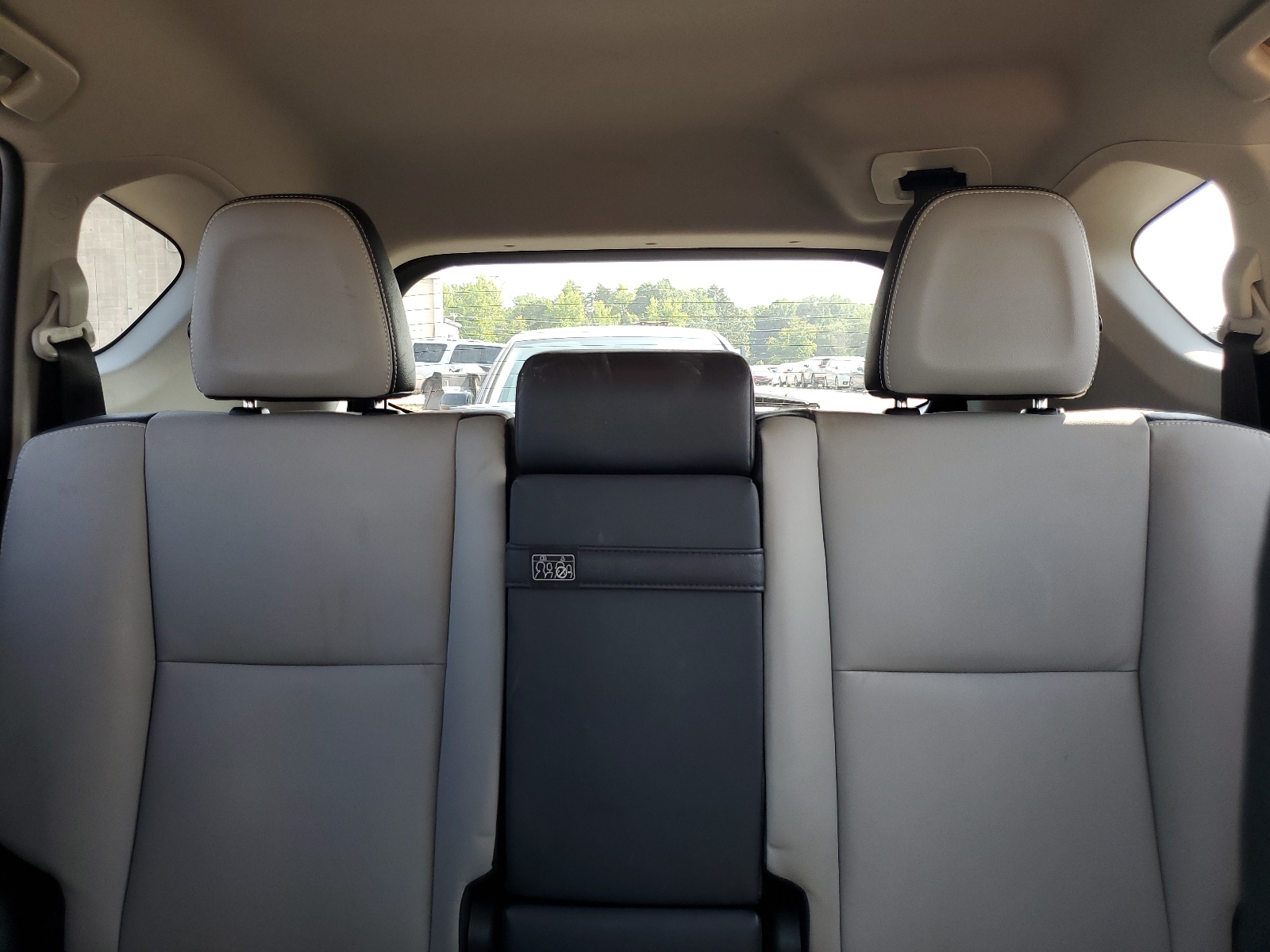 JTMDJREV5HD082237 2017 Toyota Rav4 Hv Limited