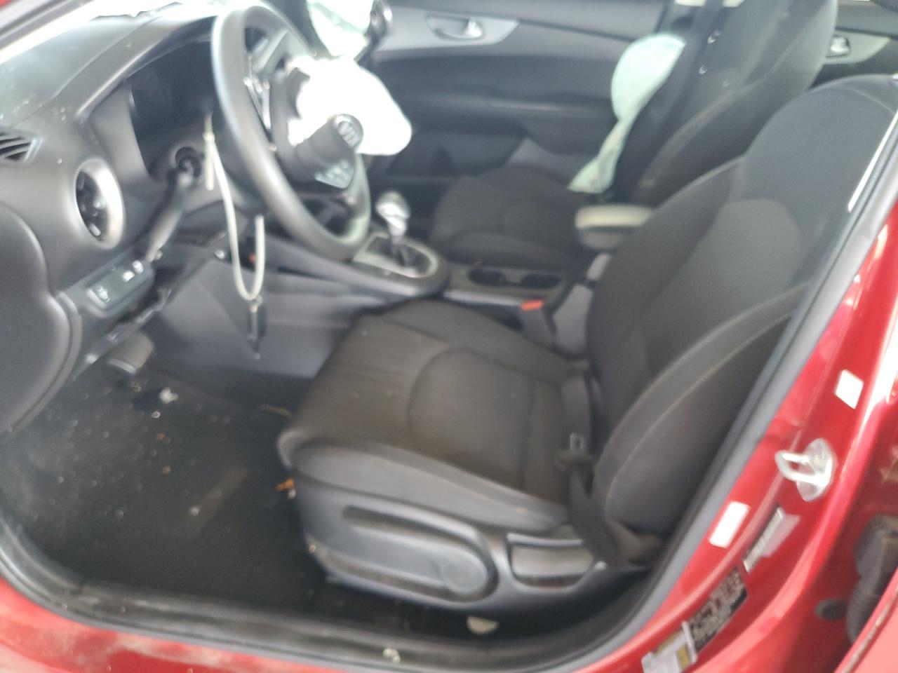 2021 Kia Forte - Image 7