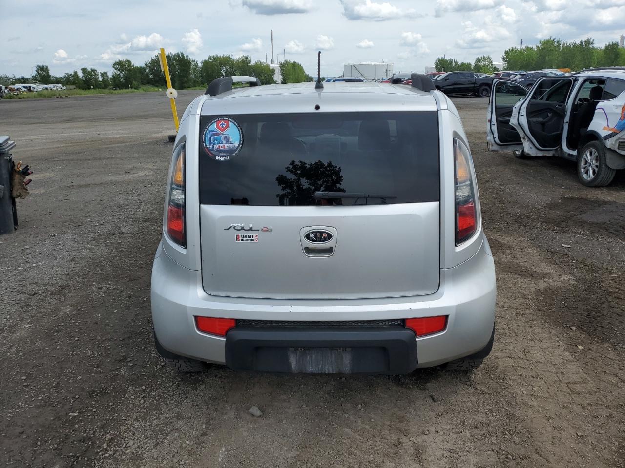 2010 Kia Soul + VIN: KNDJT2A25A7051400 Lot: 65629254