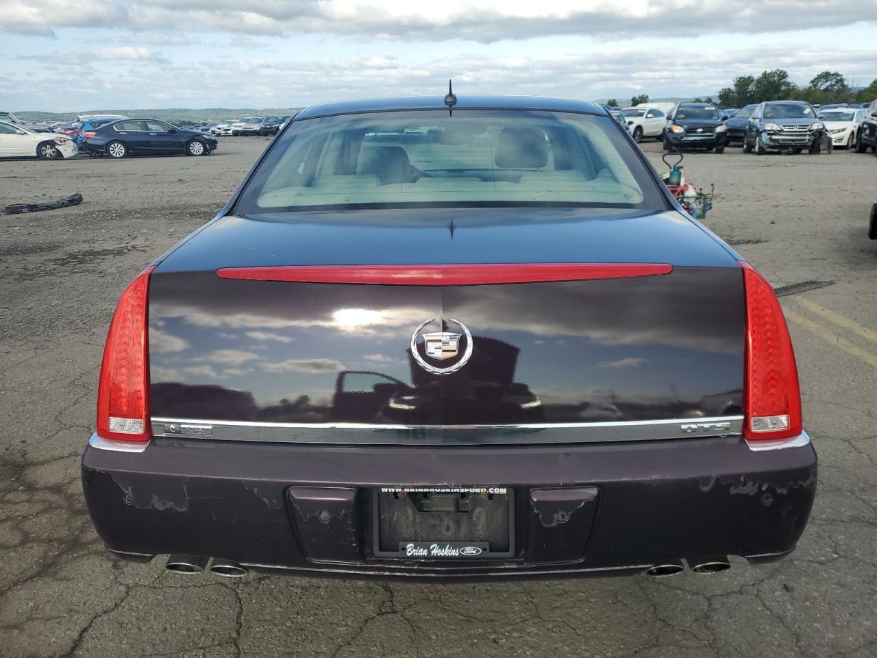 2008 Cadillac Dts VIN: 1G6KD57YX8U156852 Lot: 67546444