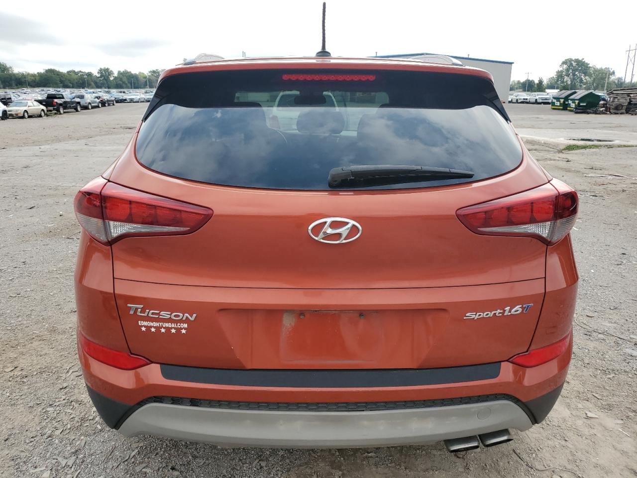 KM8J33A23HU517564 2017 Hyundai Tucson Limited